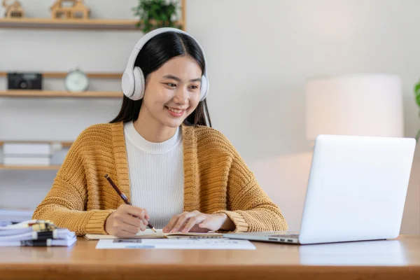 Ed-tech e-Commerce application with the online learning system